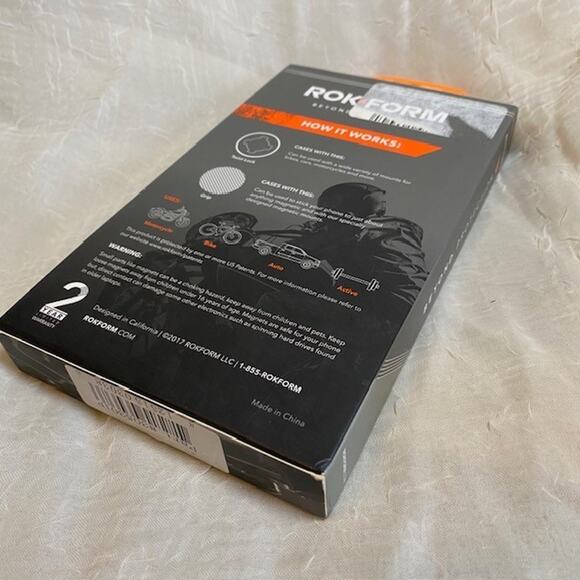 Brand NEW ROKFORM iPhone XR Mounts Anywhere Black Phone Case - Picture 3 of 4